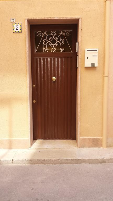 Casa Magistrale Hotel ตราปานี ภายนอก รูปภาพ